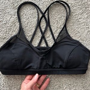 Lululemon Energy Bra - Size 6 - Black